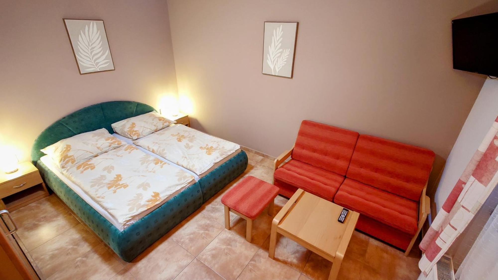 Raj Sportovni A Rekreacni Resort Branzez Kněžmost Bagian luar foto