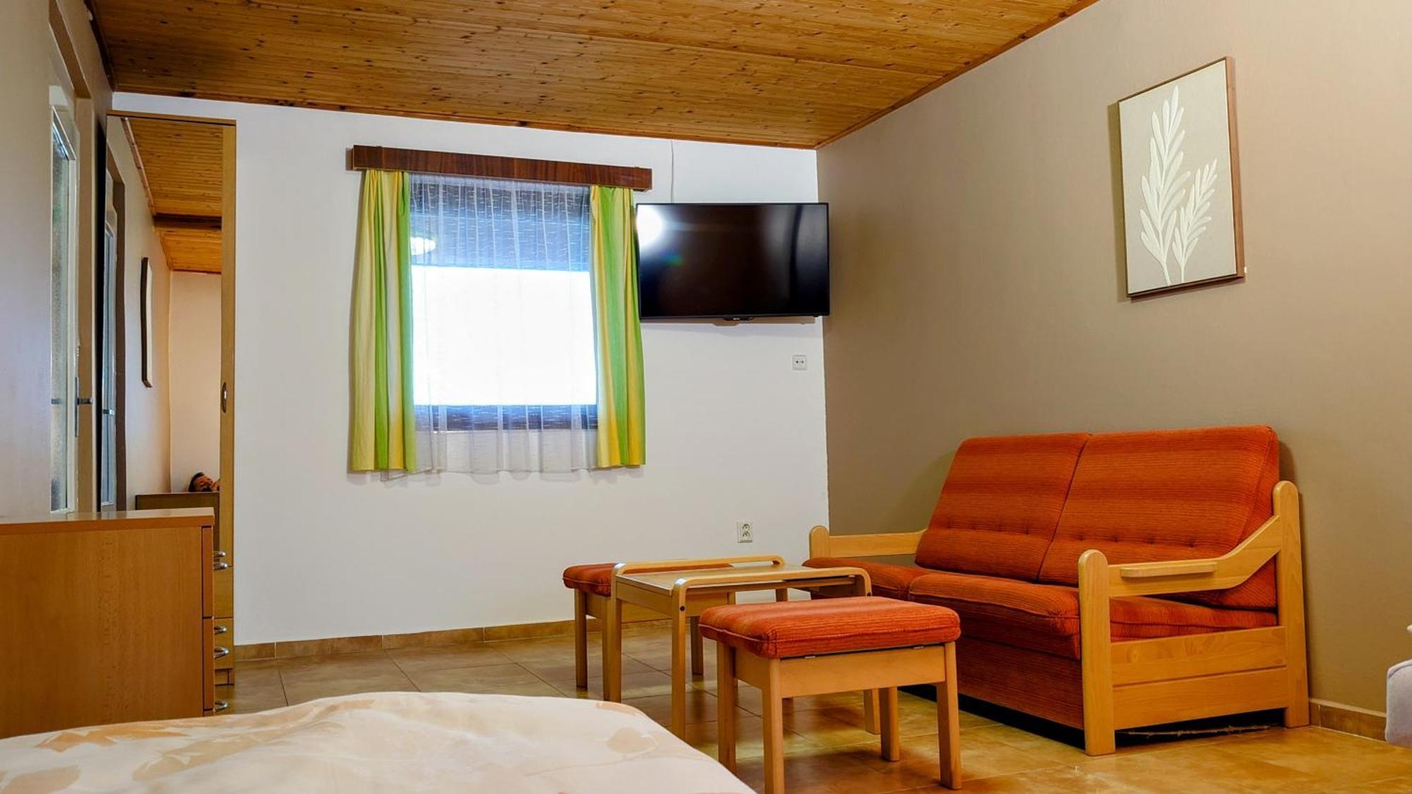 Raj Sportovni A Rekreacni Resort Branzez Kněžmost Bagian luar foto